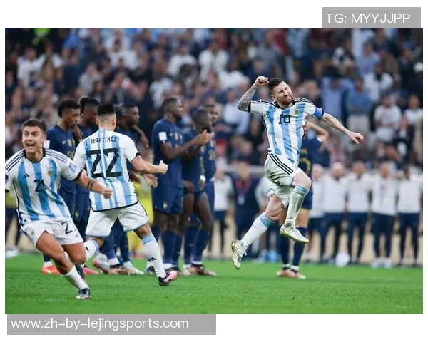 从贝利到梅西：解析足球四至六号球星的传奇与辉煌